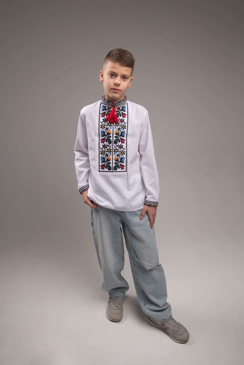 Вишиванки Lelyk